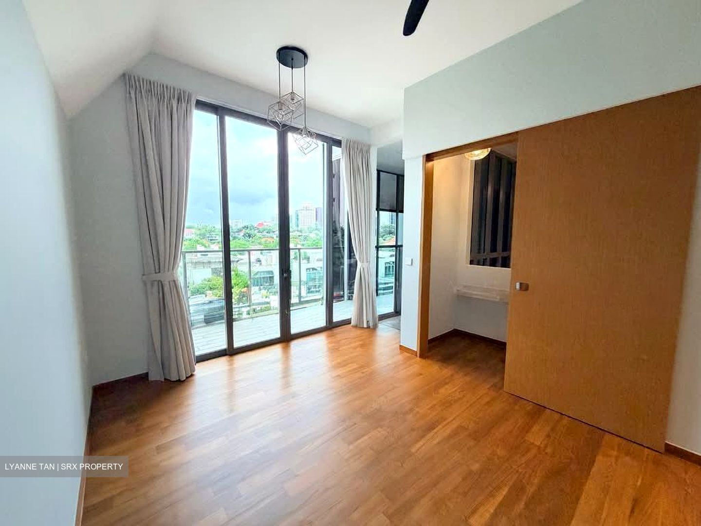 Mon Jervois (D10), Condominium #593120531